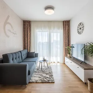  Apartment 6 Islands - & Business - Free Garage Parking